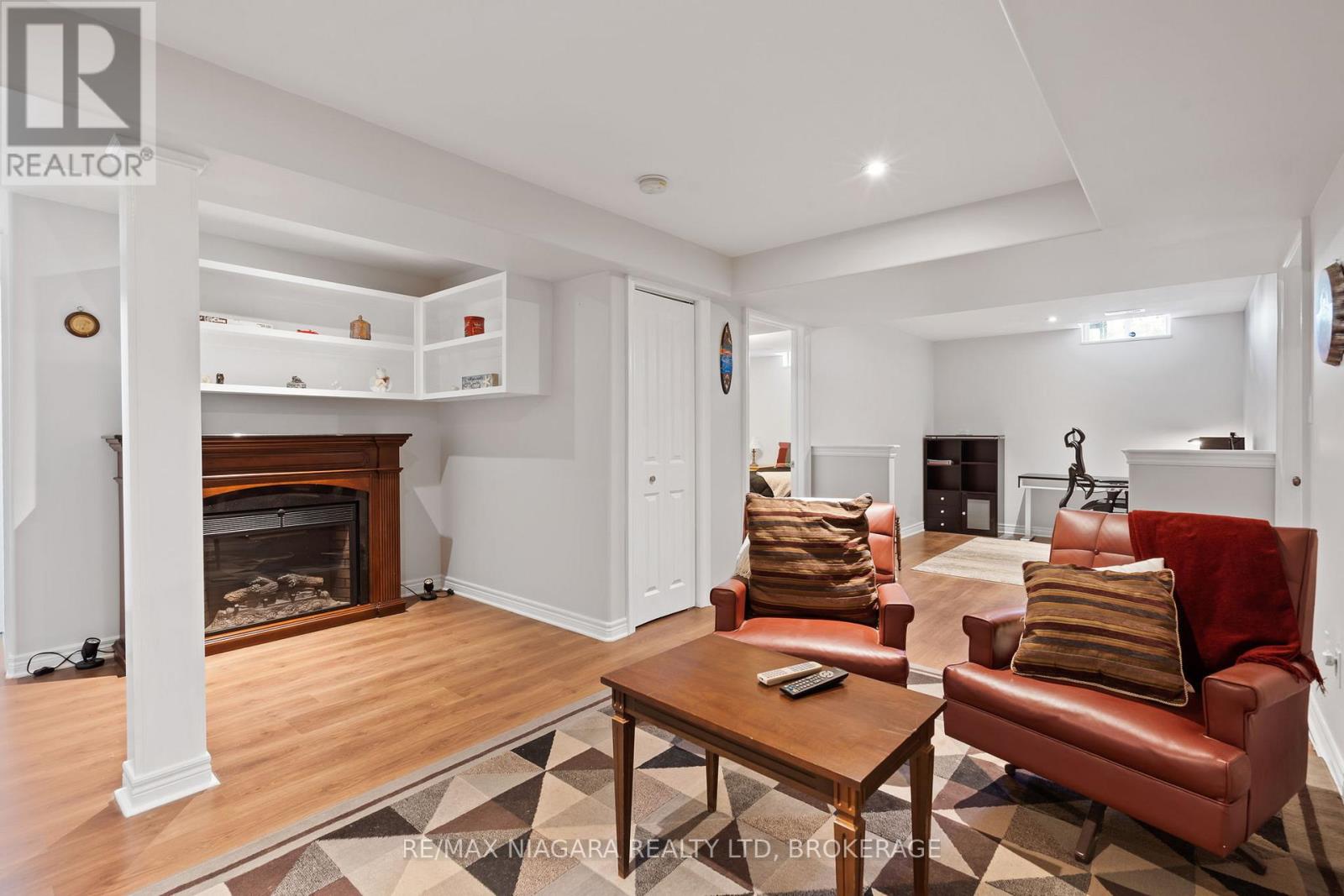 Photo 32 of 37 Buckley Terrace, Pelham ON