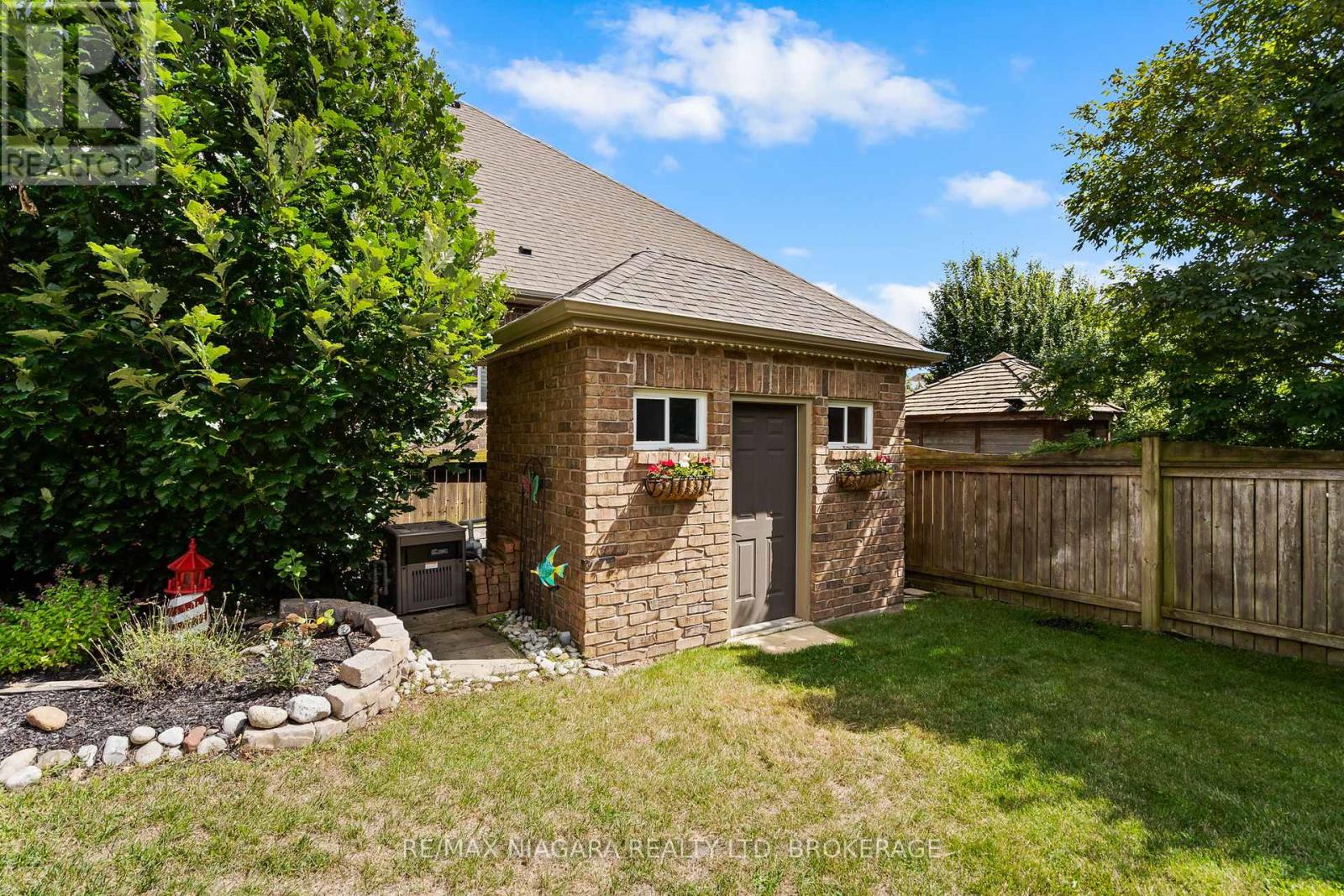 Photo 43 of 37 Buckley Terrace, Pelham ON