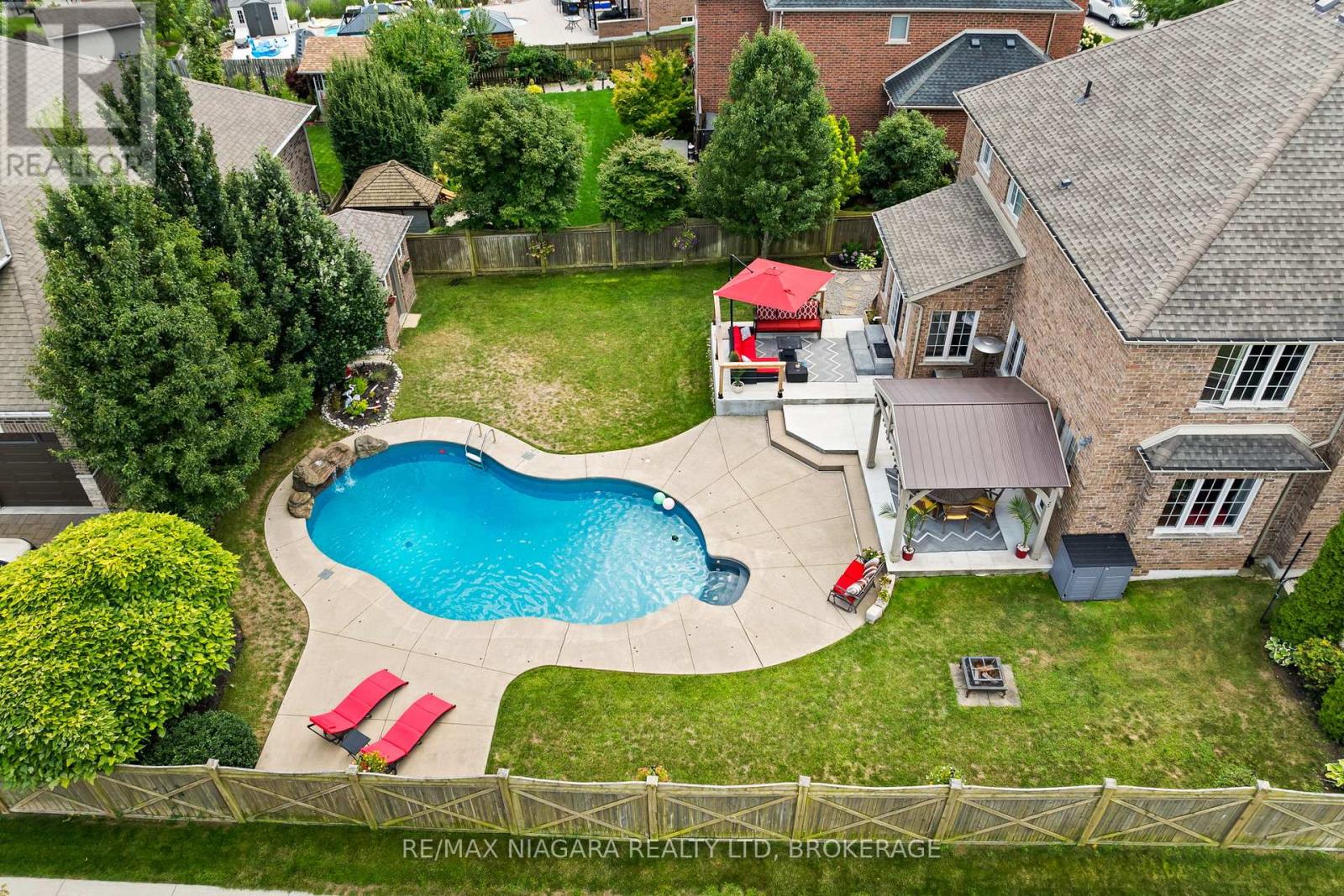 Photo 44 of 37 Buckley Terrace, Pelham ON