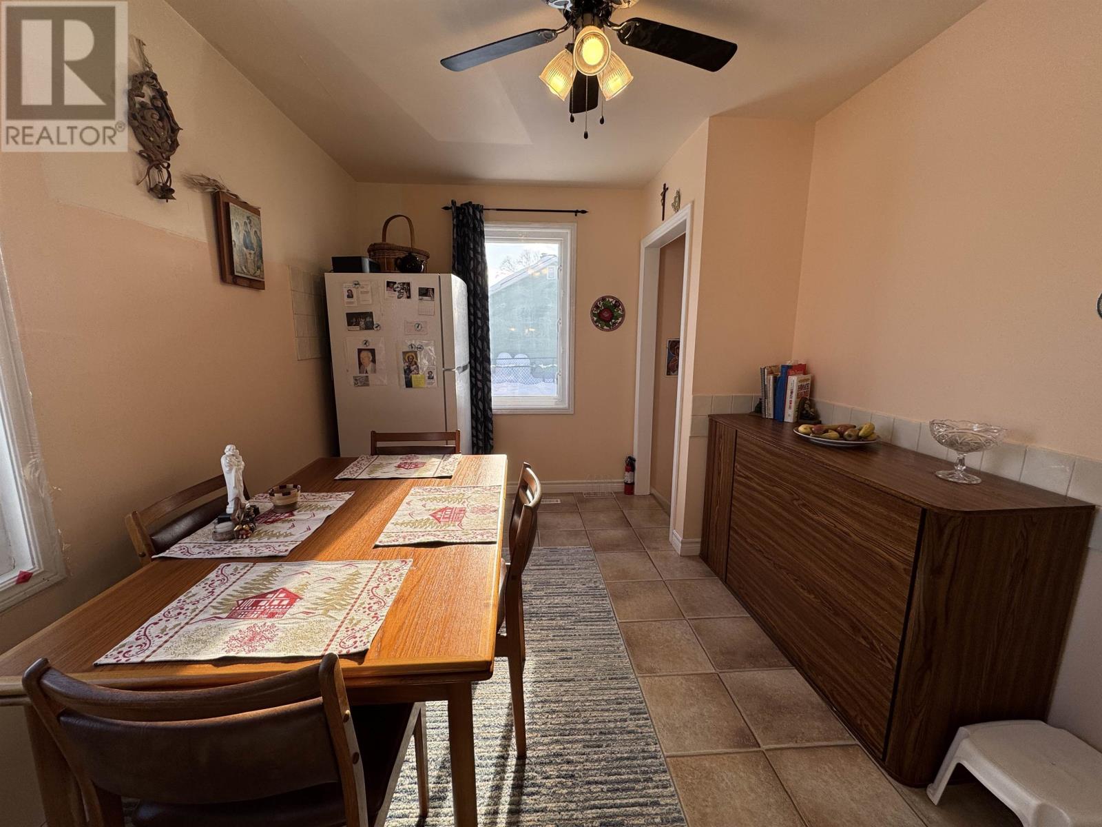 Photo 10 of 21 Heron Dr, Manitouwadge ON
