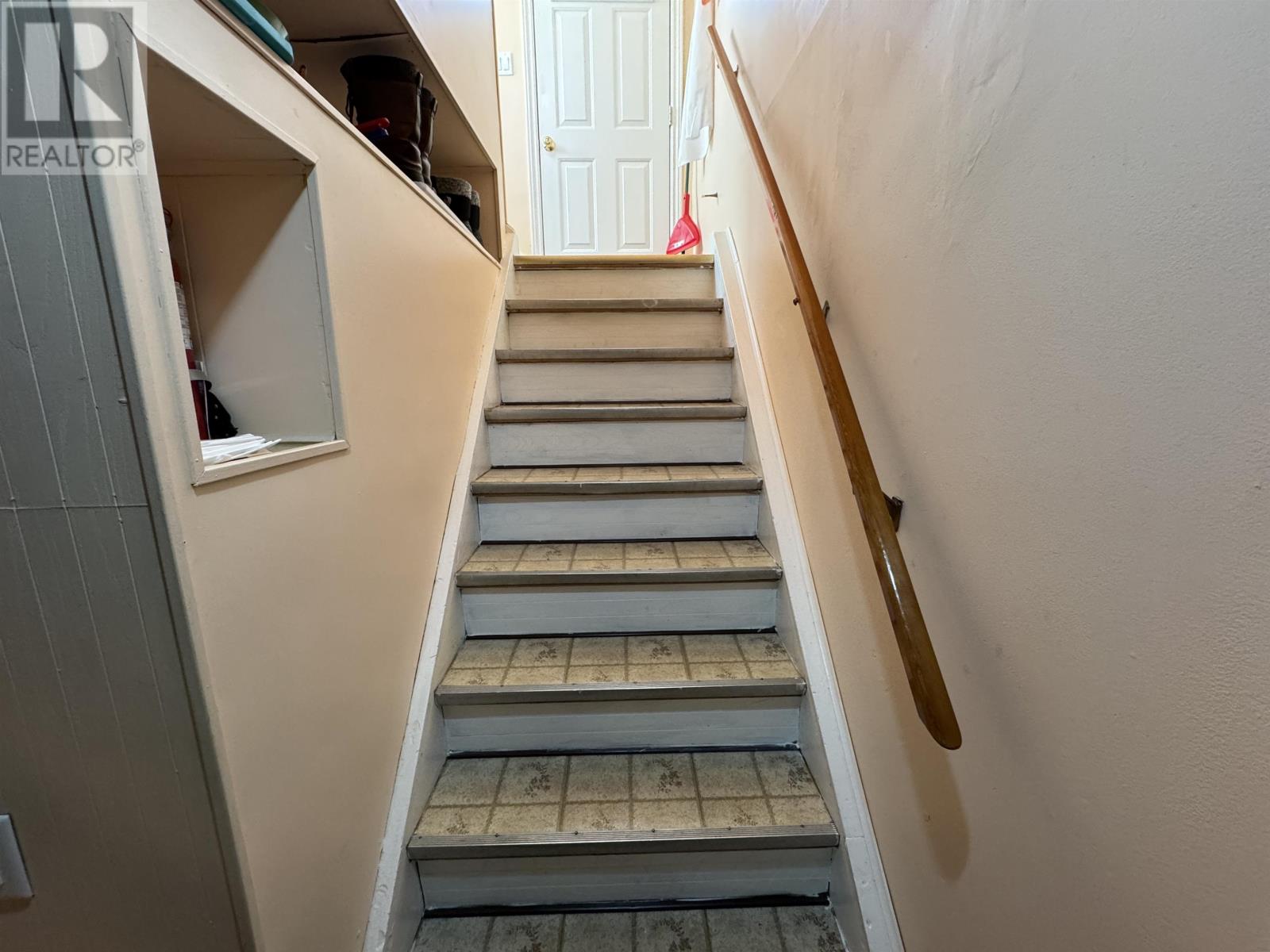 Photo 22 of 21 Heron Dr, Manitouwadge ON
