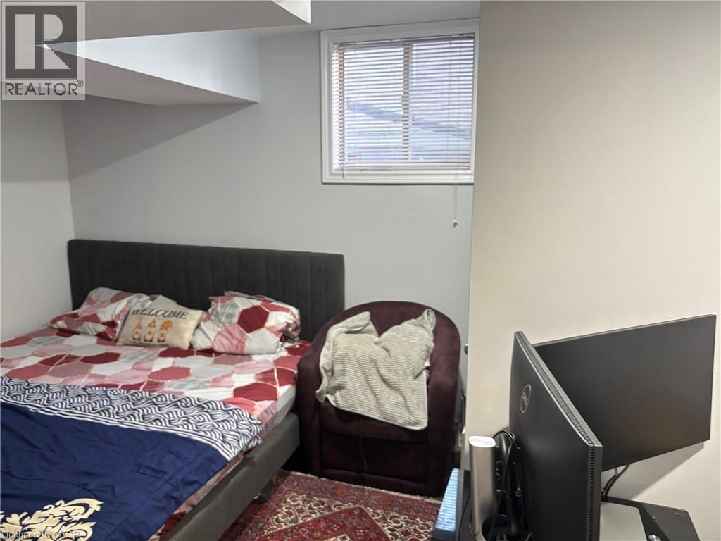 Photo 9 of 10 Erminia Court Unit Basement, Hamilton ON