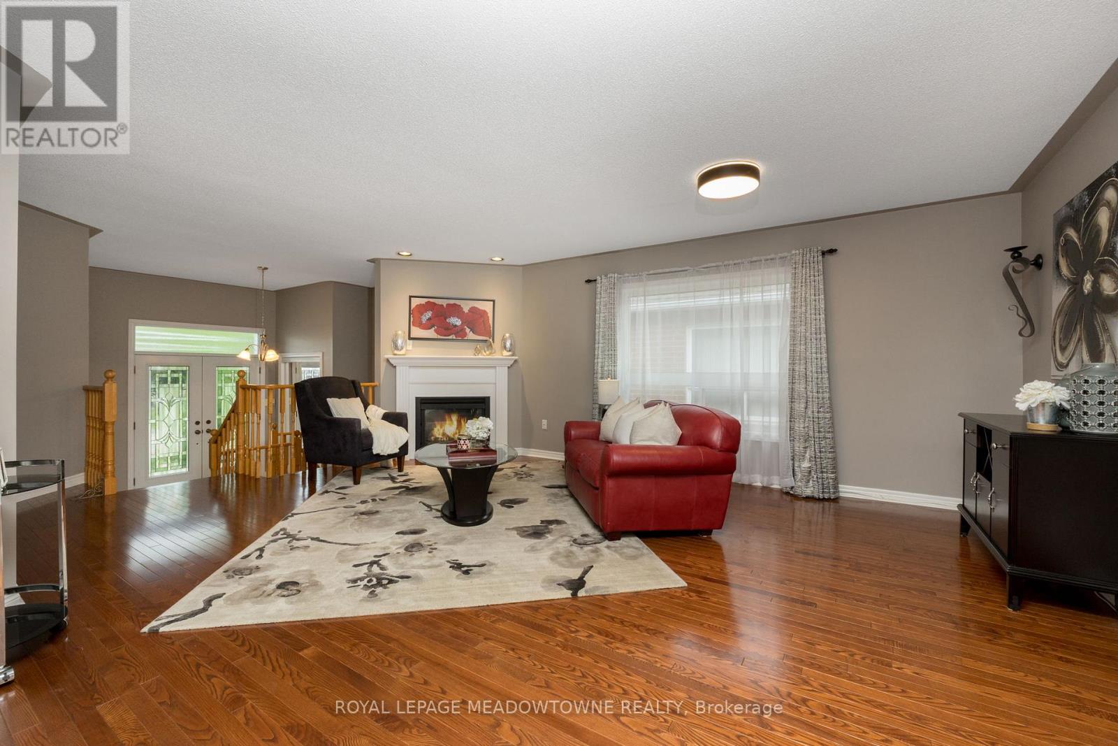 Photo 12 of 9 Johnson Crescent, Halton Hills ON