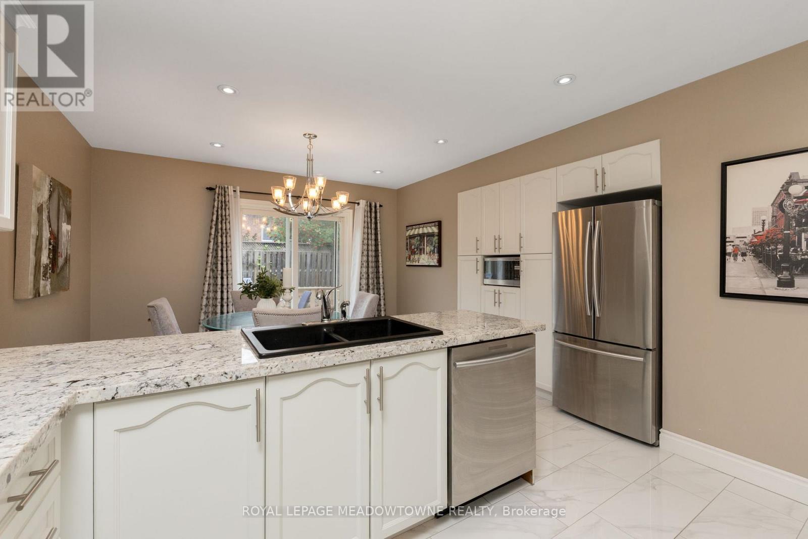 Photo 16 of 9 Johnson Crescent, Halton Hills ON