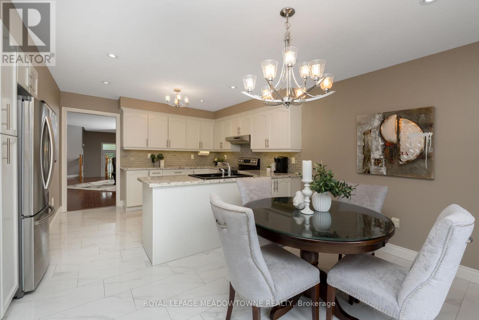 Photo 19 of 9 Johnson Crescent, Halton Hills ON
