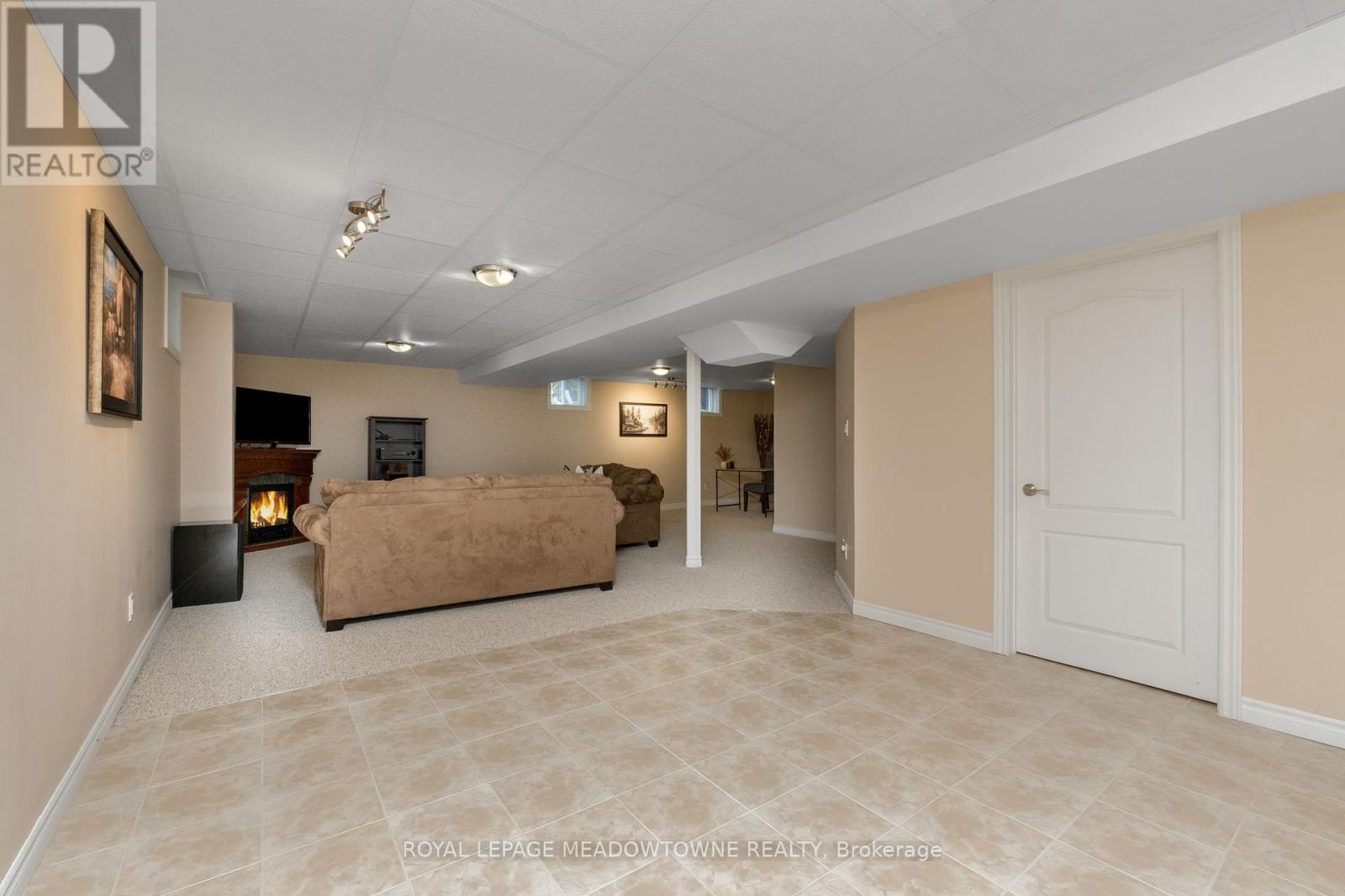 Photo 30 of 9 Johnson Crescent, Halton Hills ON