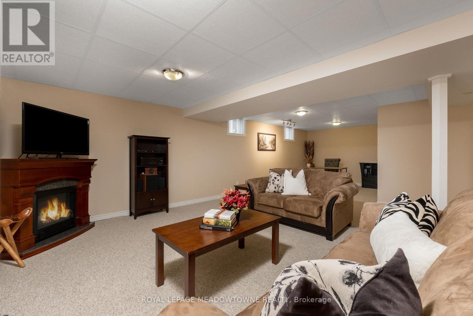 Photo 34 of 9 Johnson Crescent, Halton Hills ON