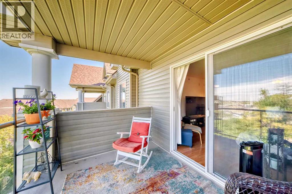 Photo 6 of 1412 1412 Millrise Point Sw, Calgary AB