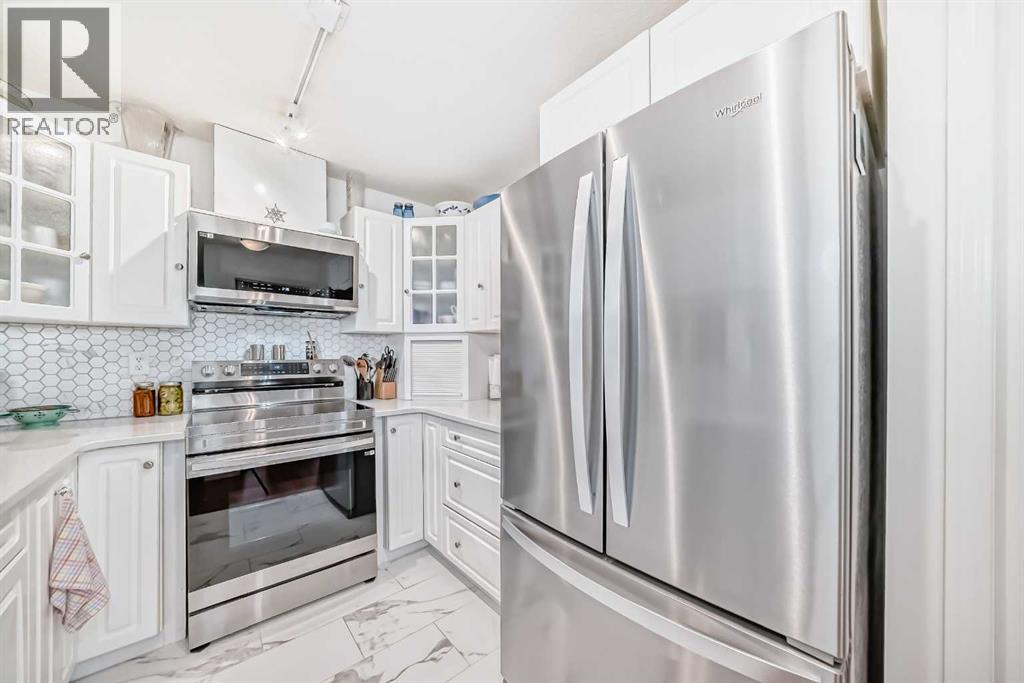 Photo 9 of 1412 1412 Millrise Point Sw, Calgary AB