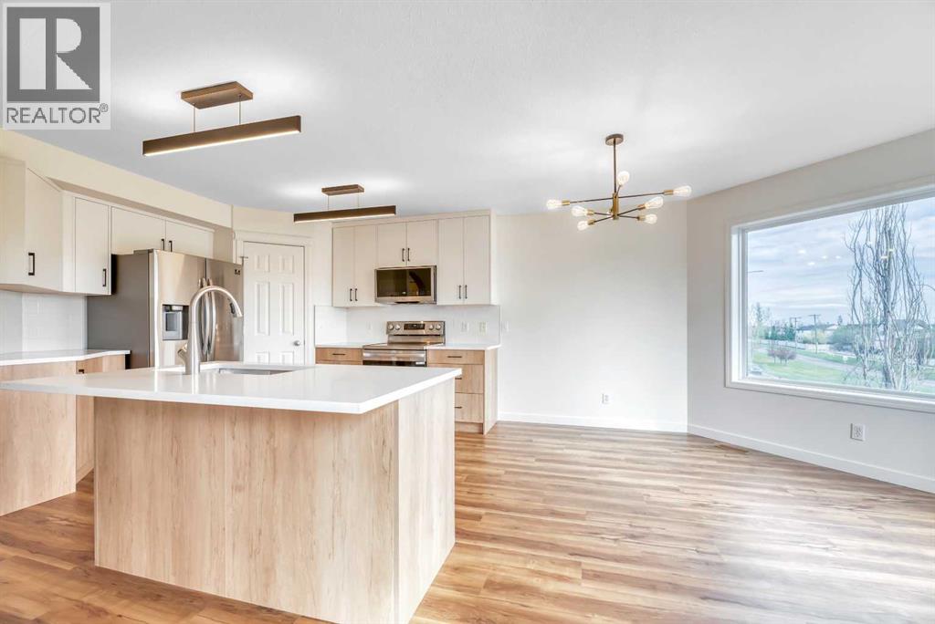 Single Family House for Sale in  Everstone Rise SW Evergreen Calgary 