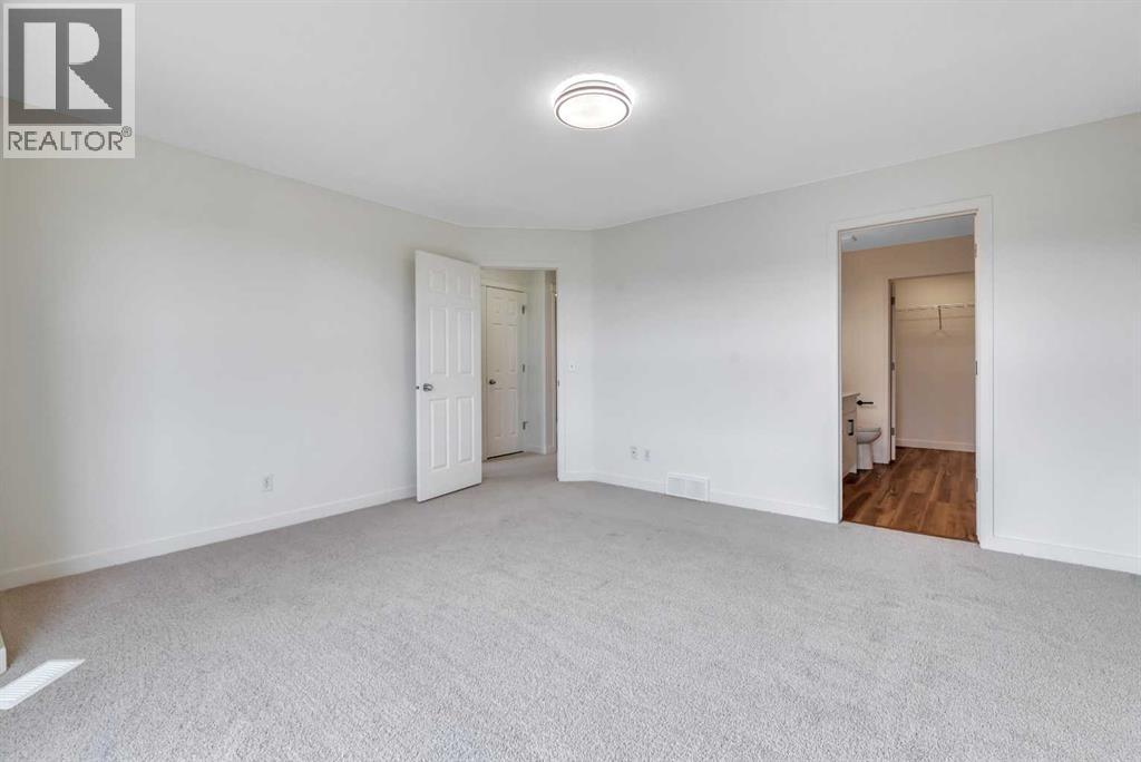 Single Family House for Sale in  Everstone Rise SW Evergreen Calgary 