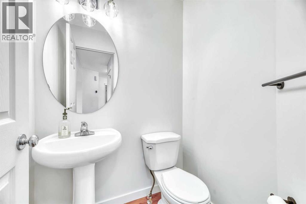 Single Family House for Sale in  Everstone Rise SW Evergreen Calgary 