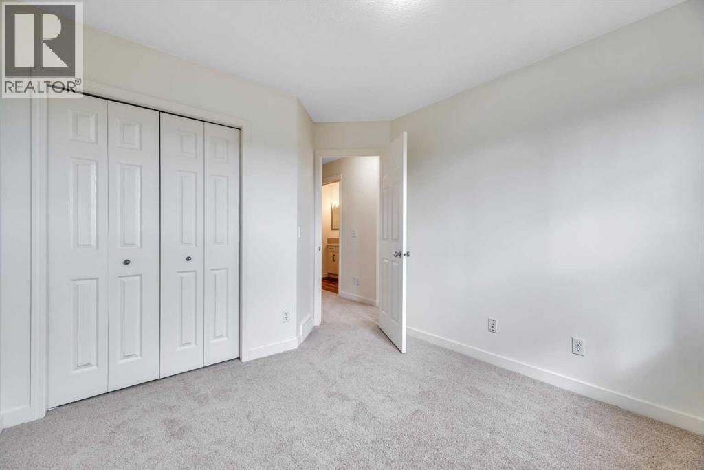 Single Family House for Sale in  Everstone Rise SW Evergreen Calgary 