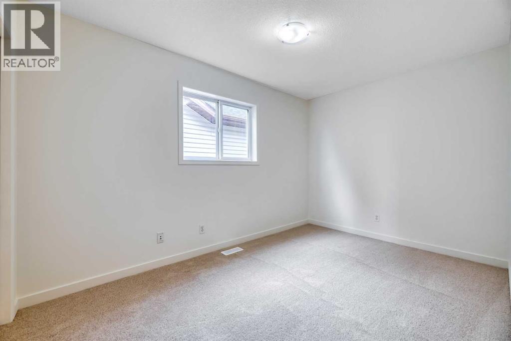 Single Family House for Sale in  Everstone Rise SW Evergreen Calgary 
