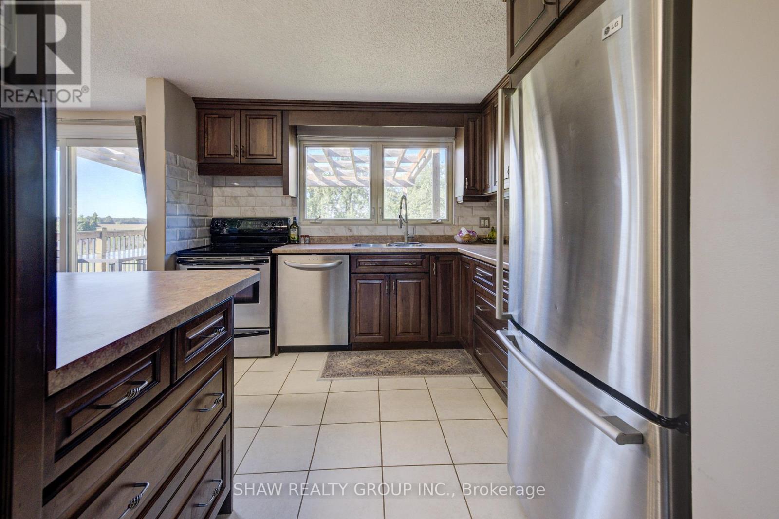 Photo 18 of 5888 Wellington Road, Guelph Eramosa ON