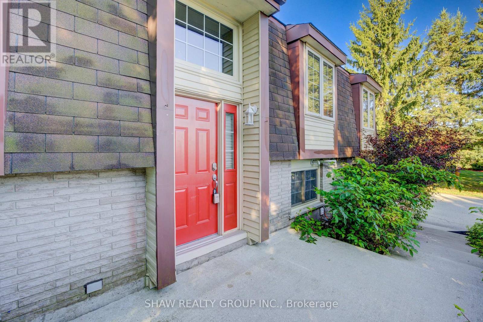 Photo 5 of 5888 Wellington Road, Guelph Eramosa ON