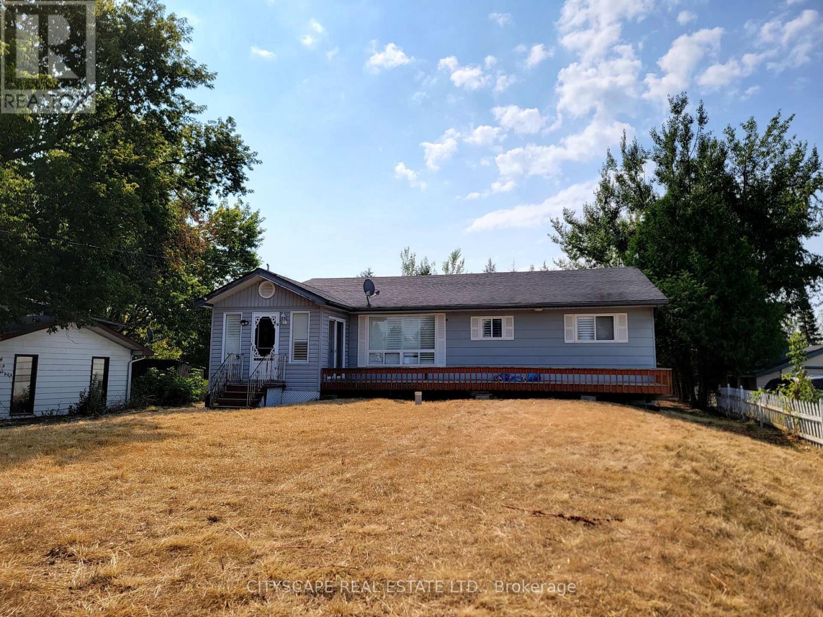 Photo 1 of 34 Robinson Avenue, Kawartha Lakes ON