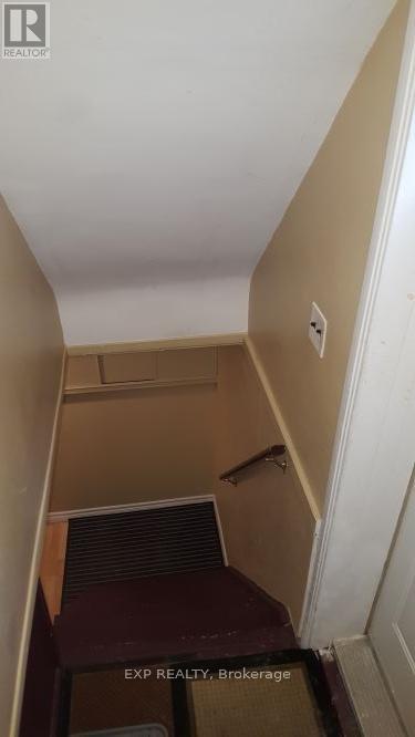 Photo 23 of 48 Kingsmount Street N, Hamilton ON