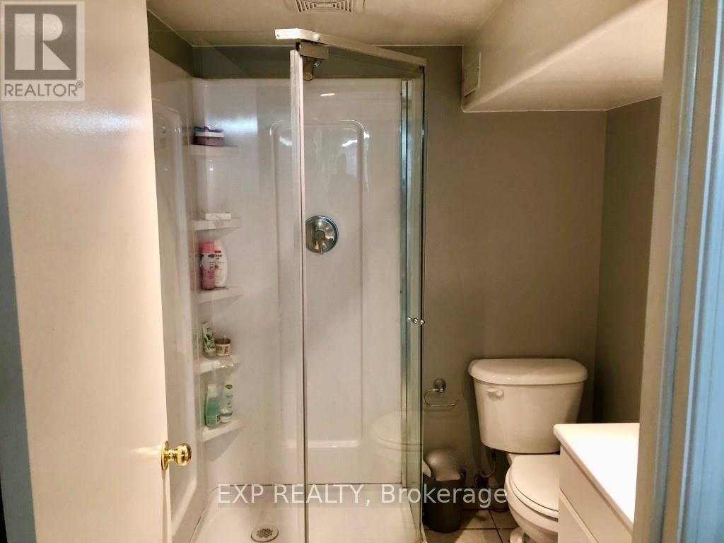 Photo 31 of 48 Kingsmount Street N, Hamilton ON