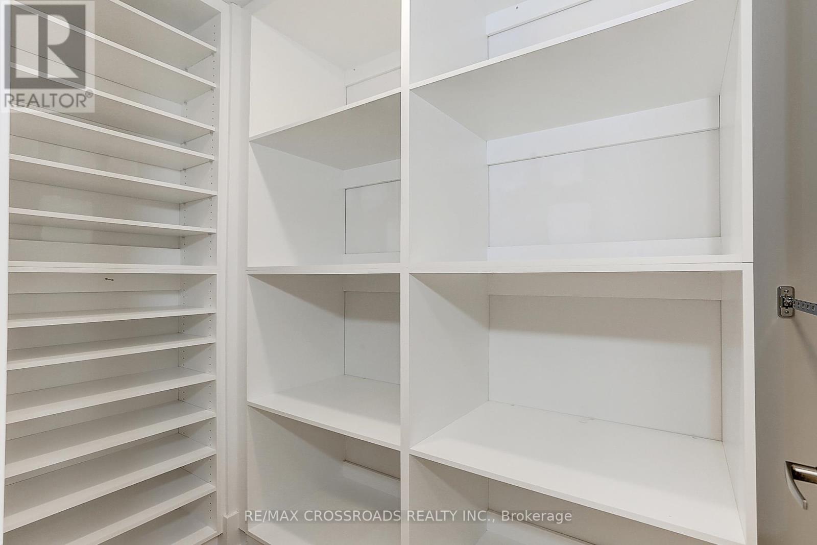 Photo 29 of Th 3 270 Davenport Road, Toronto ON