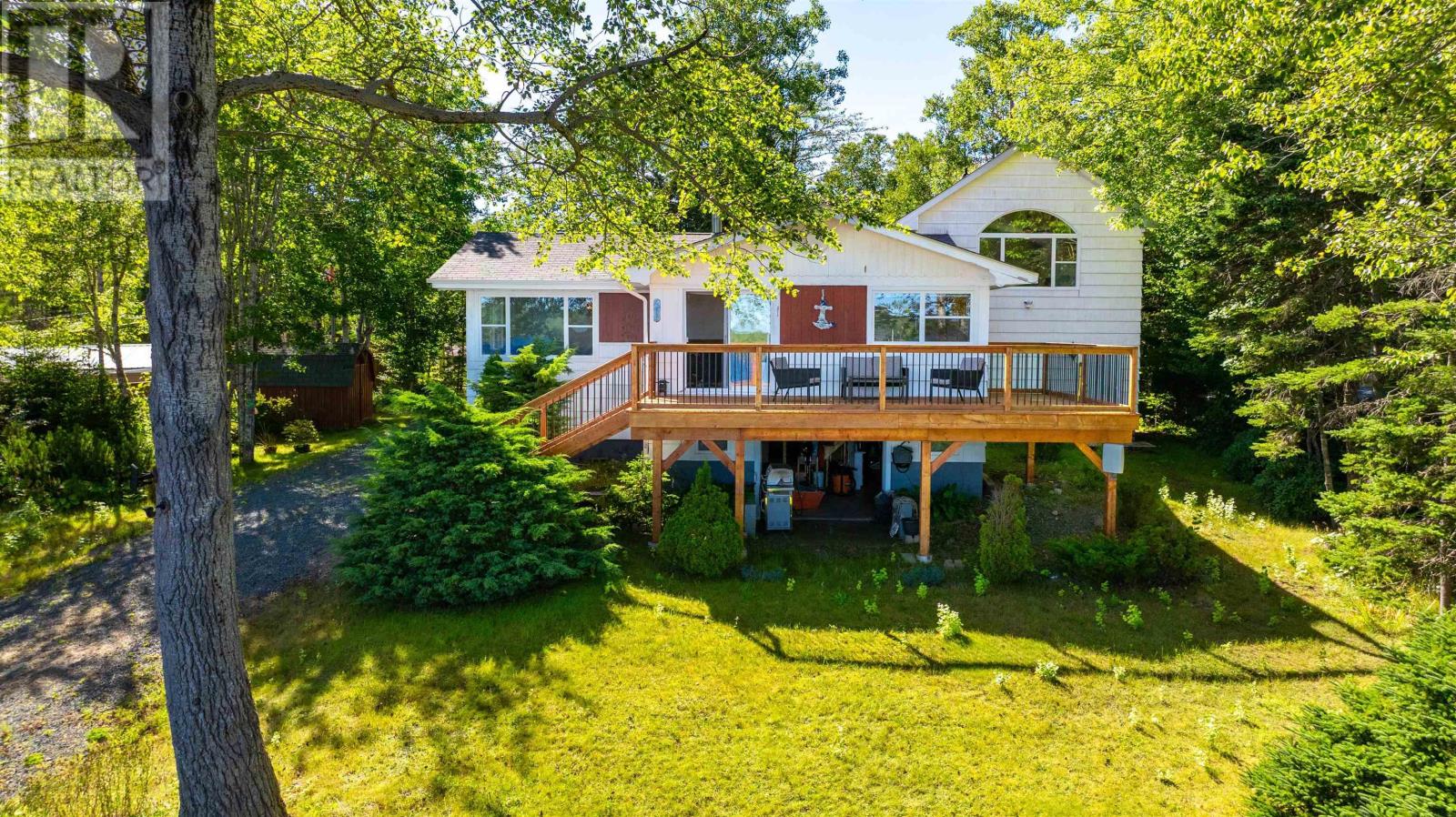 Photo 2 of 23 Juniper Lane, Upper Lakeville NS
