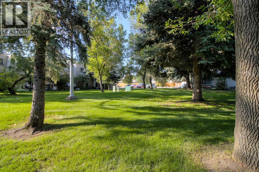 Photo 32 of 17 115 Lafayette Boulevard W, Lethbridge AB