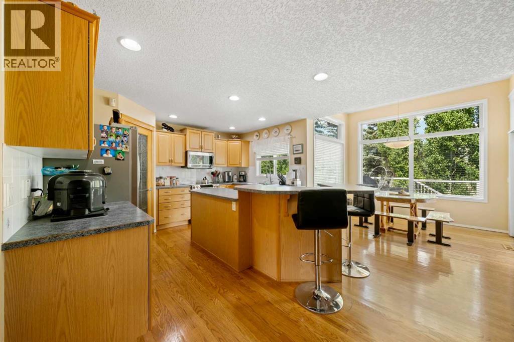 Photo 11 of 151 Cranwell Close Se, Calgary AB