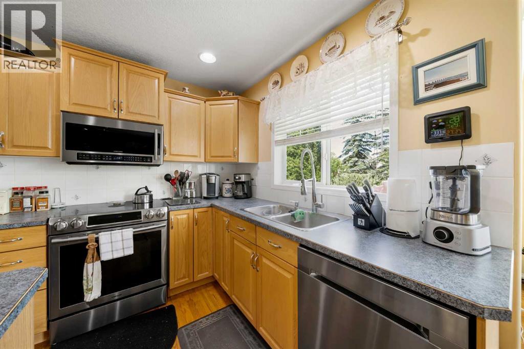 Photo 13 of 151 Cranwell Close Se, Calgary AB