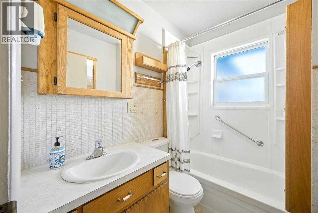 Single Family House Bungalow for Sale in   Avenue NW Bowness Calgary 