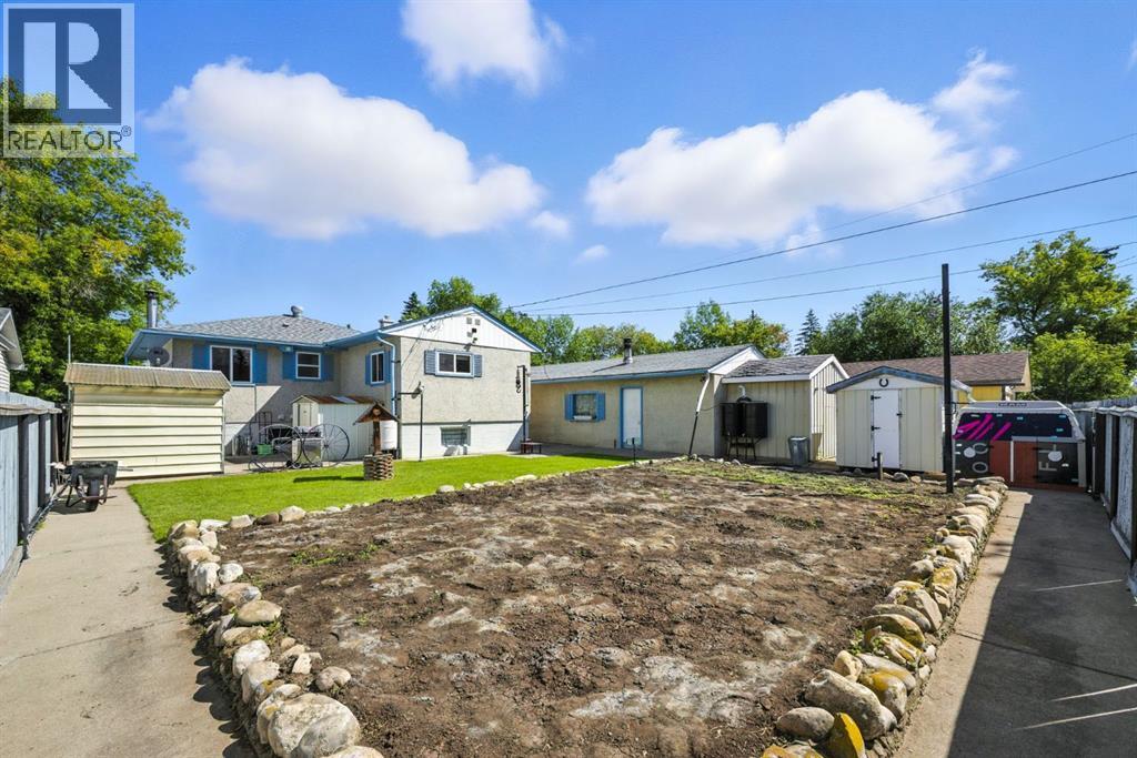 Single Family House Bungalow for Sale in   Avenue NW Bowness Calgary 
