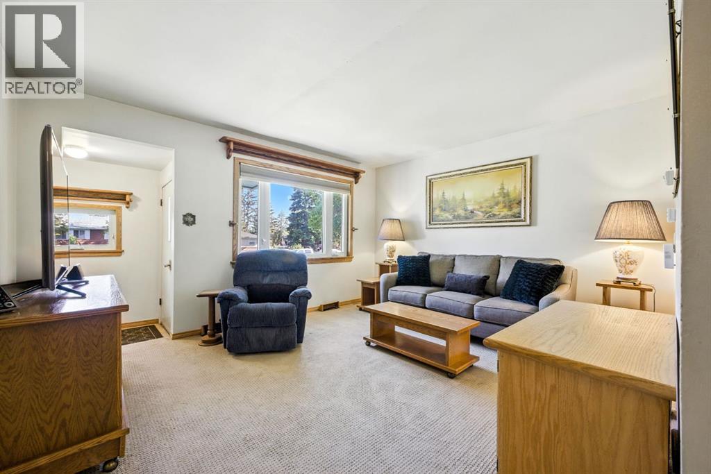 Single Family House Bungalow for Sale in   Avenue NW Bowness Calgary 