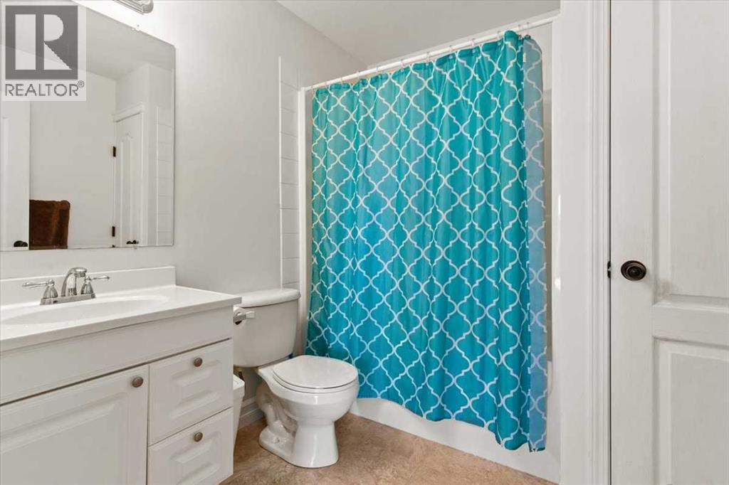Photo 26 of 29 Pinnacle Lake Drive, Grande Prairie AB