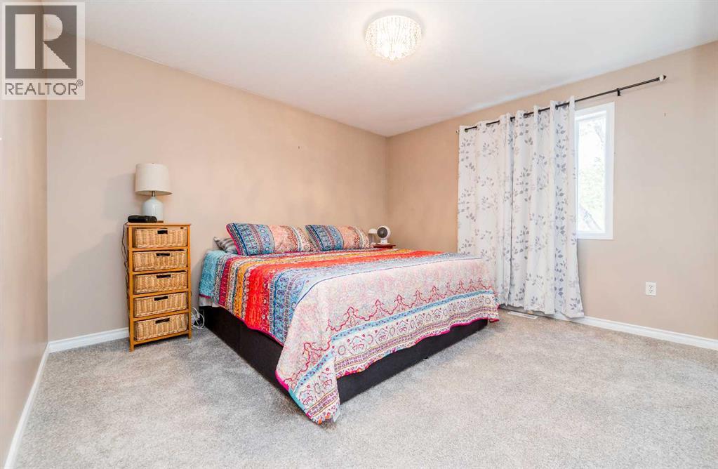 Photo 14 of 8137 Poplar Drive, Grande Prairie AB