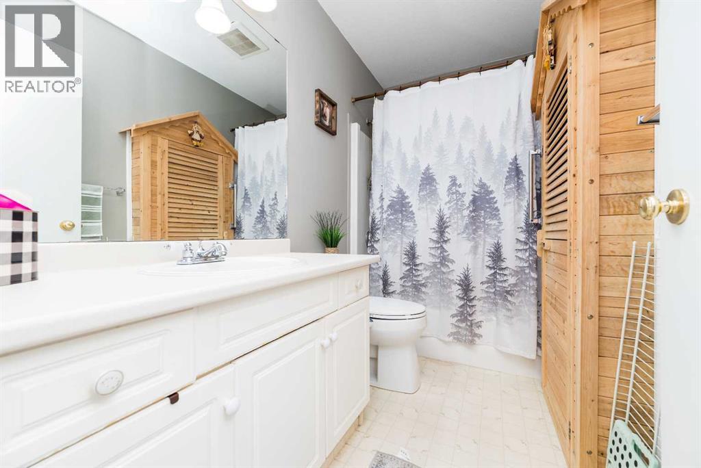 Photo 16 of 8137 Poplar Drive, Grande Prairie AB