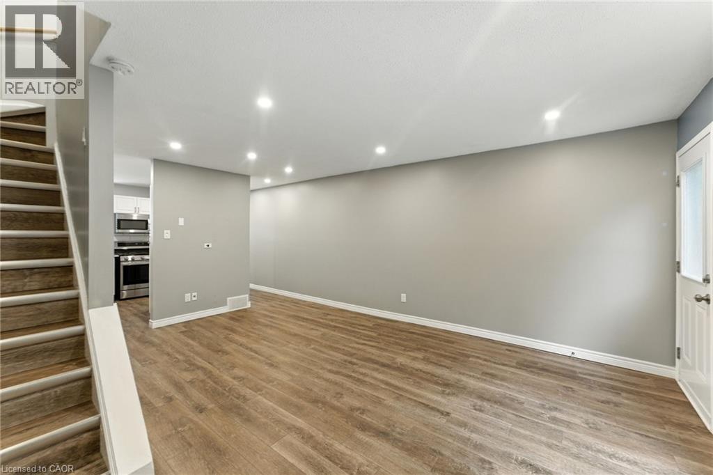 Photo 14 of 141 Bay Street Unit 25, Woodstock ON