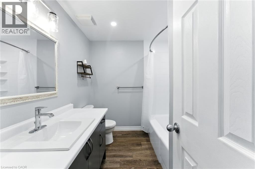 Photo 15 of 141 Bay Street Unit 25, Woodstock ON