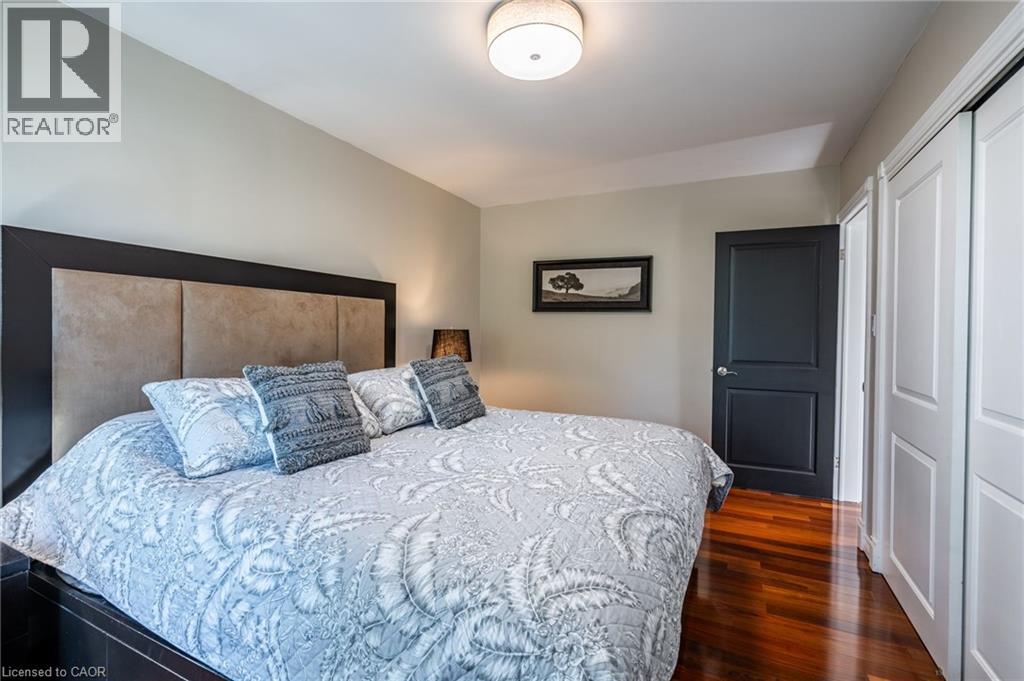 Photo 20 of 822 Danforth Place, Burlington ON