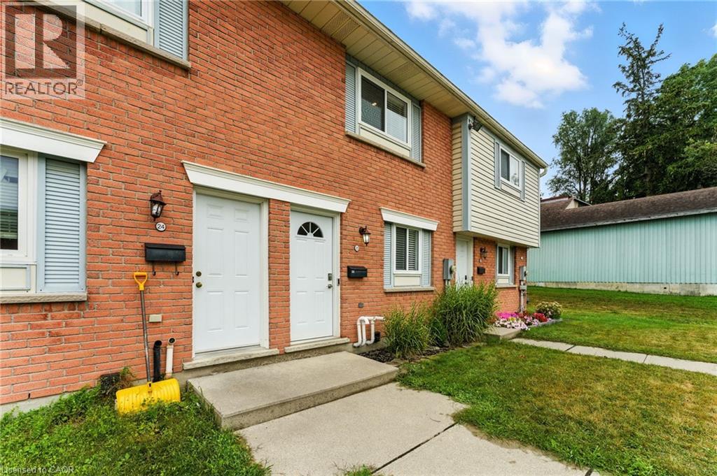 Photo 3 of 141 Bay Street Unit 25, Woodstock ON