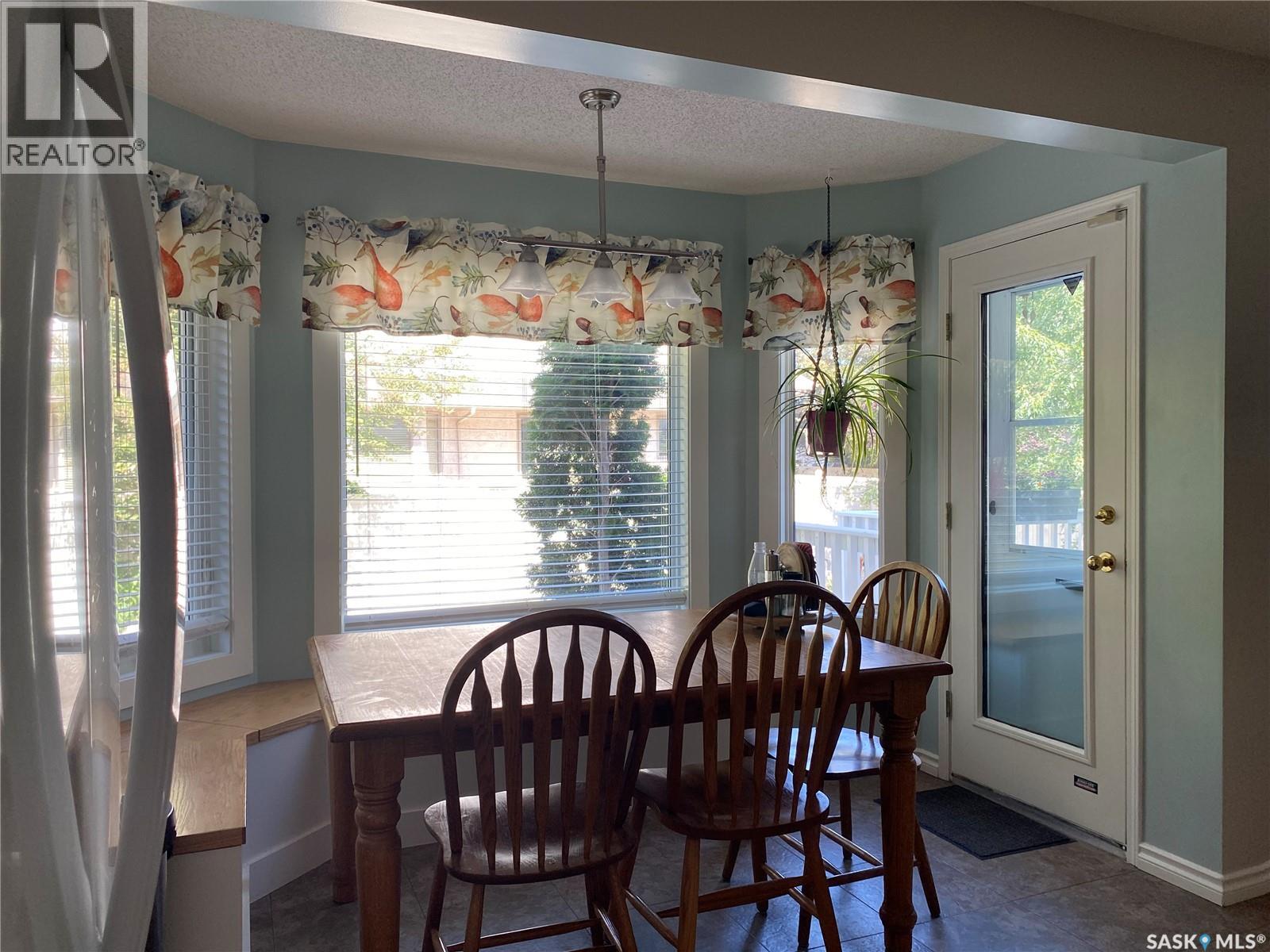 Photo 11 of 1810 Wagman Drive E, Regina SK