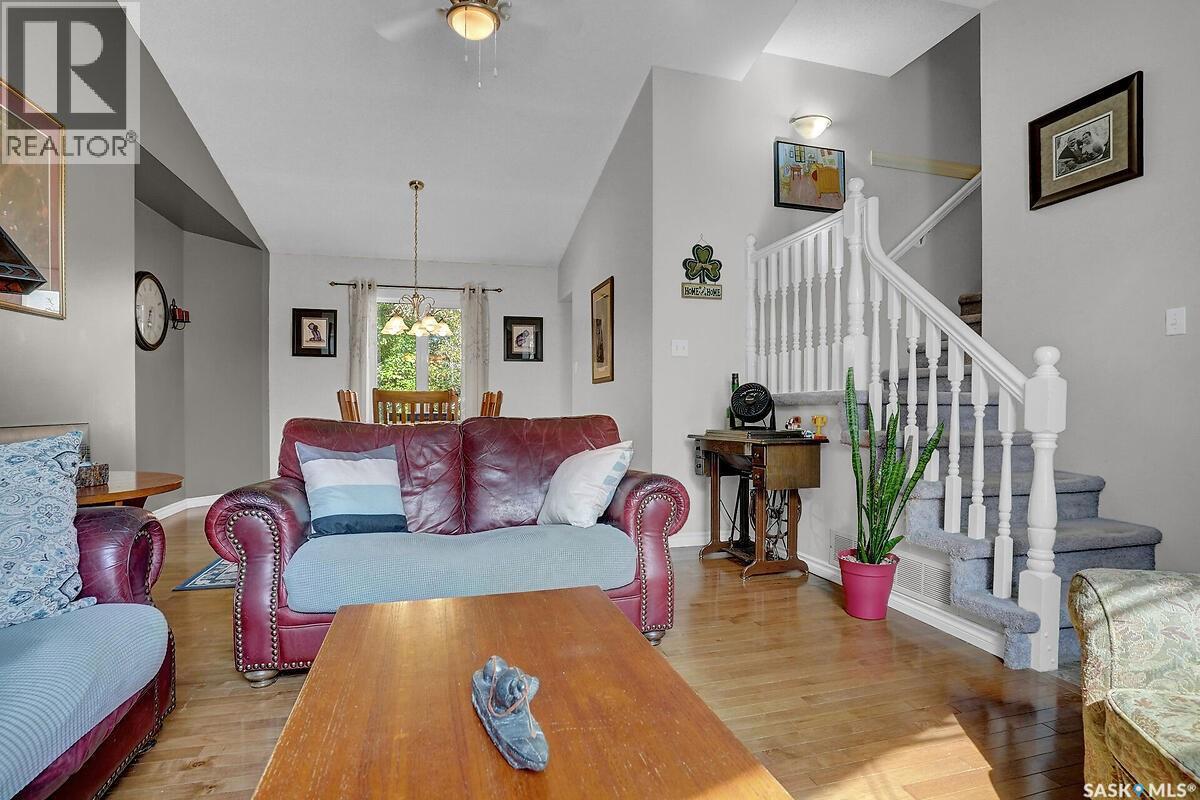 Photo 13 of 1810 Wagman Drive E, Regina SK