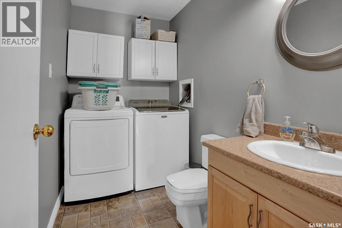 Photo 17 of 1810 Wagman Drive E, Regina SK