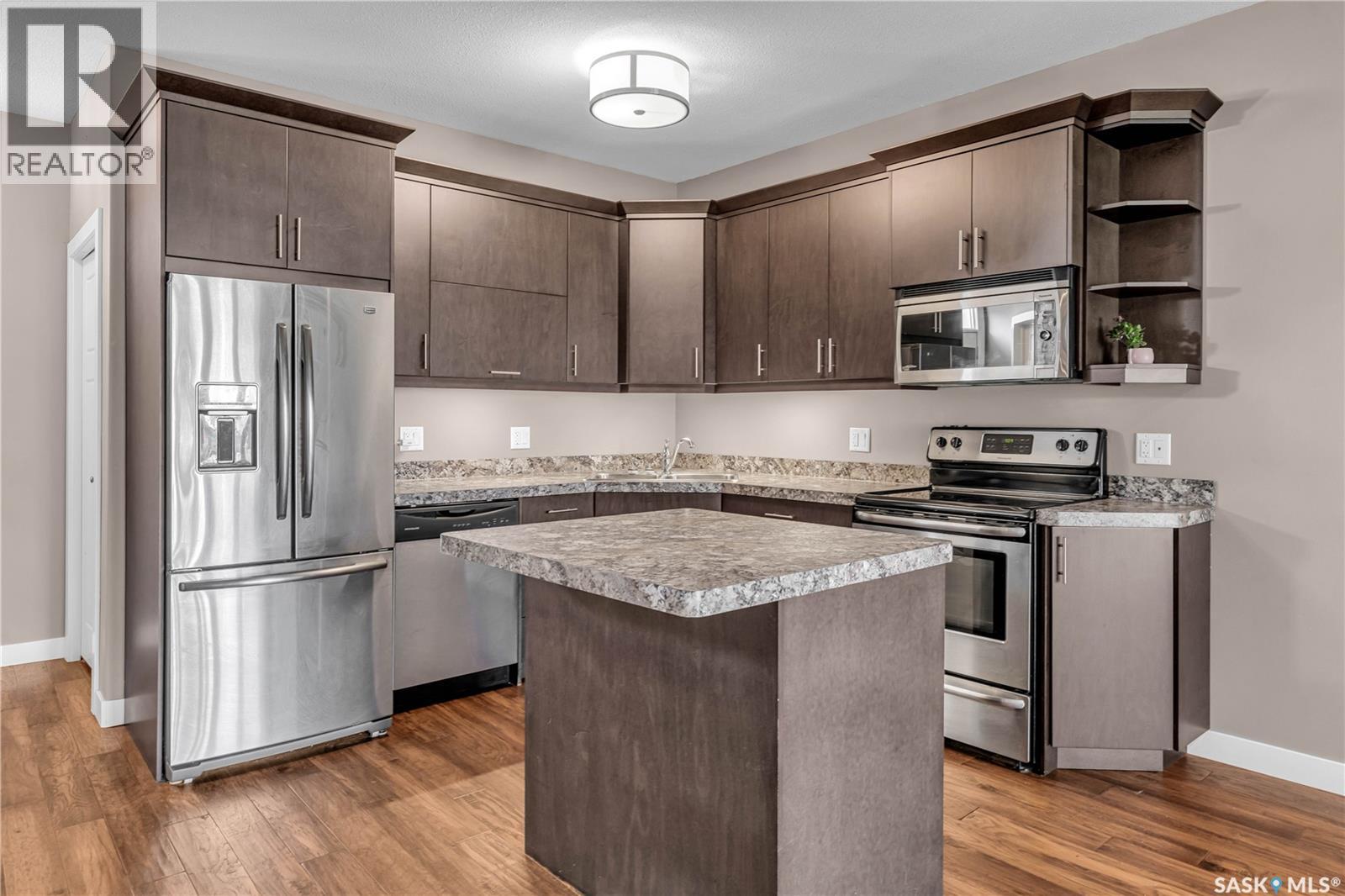 Photo 3 of 4228 Green Apple Drive, Regina SK