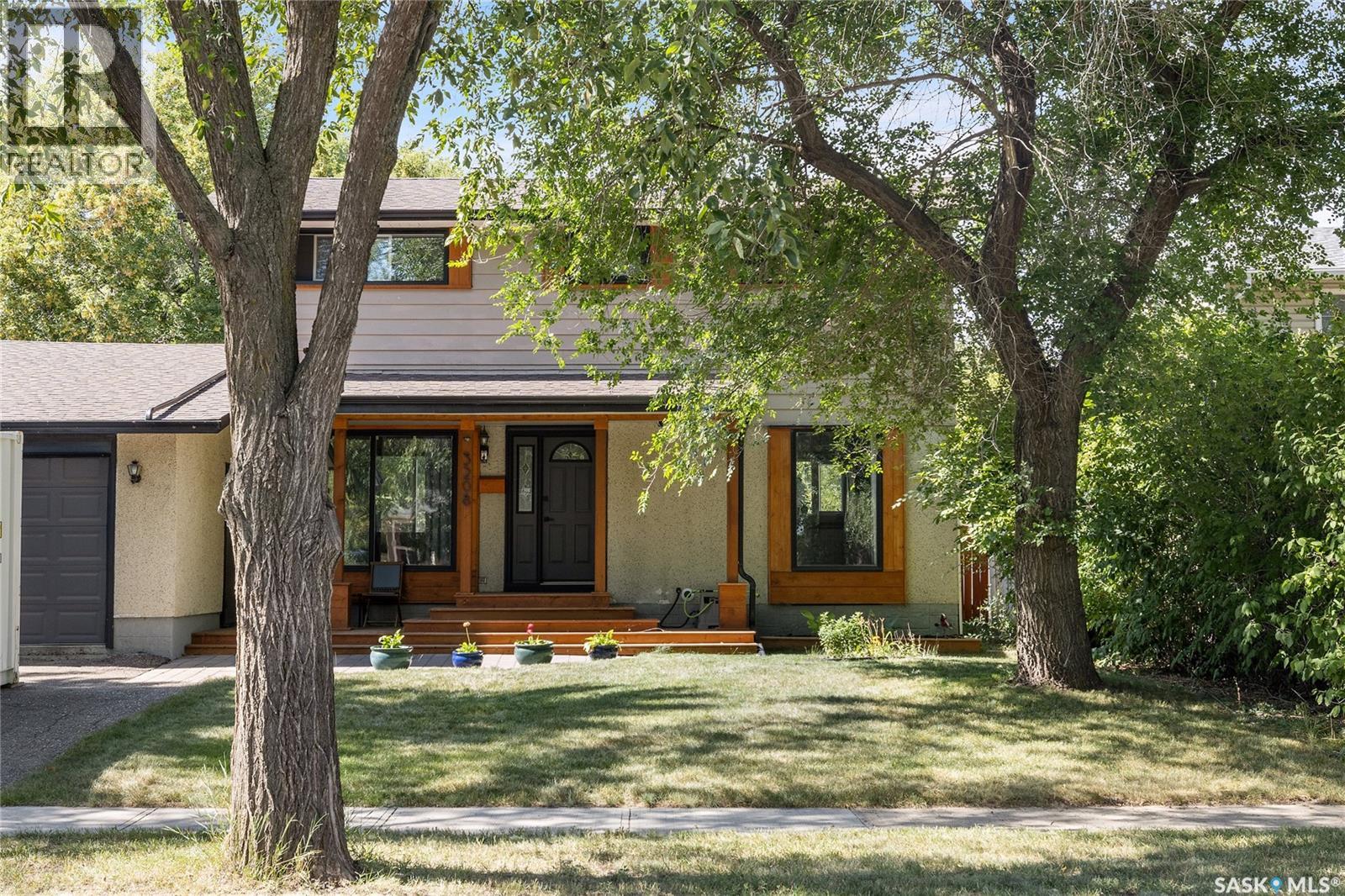 Photo 2 of 3208 Grant Road, Regina SK