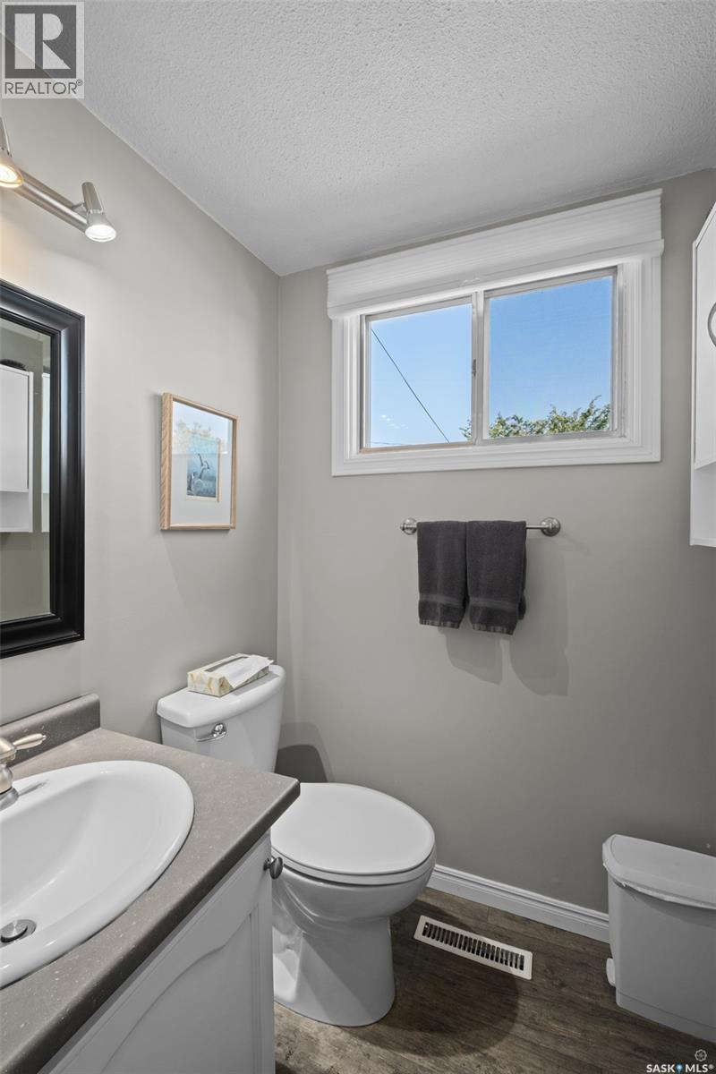 Photo 13 of 440 26th Street E, Prince Albert SK
