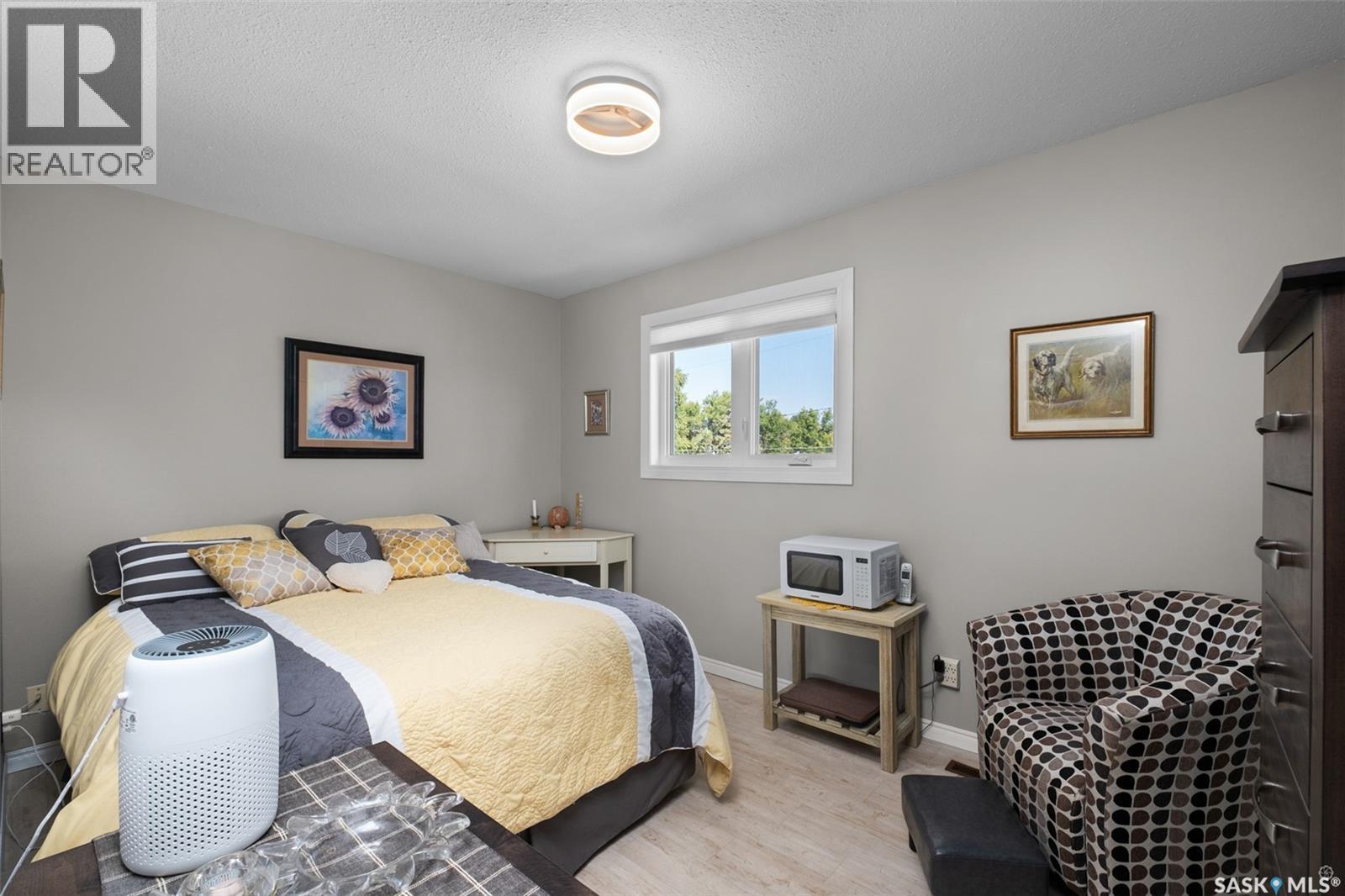 Photo 15 of 440 26th Street E, Prince Albert SK