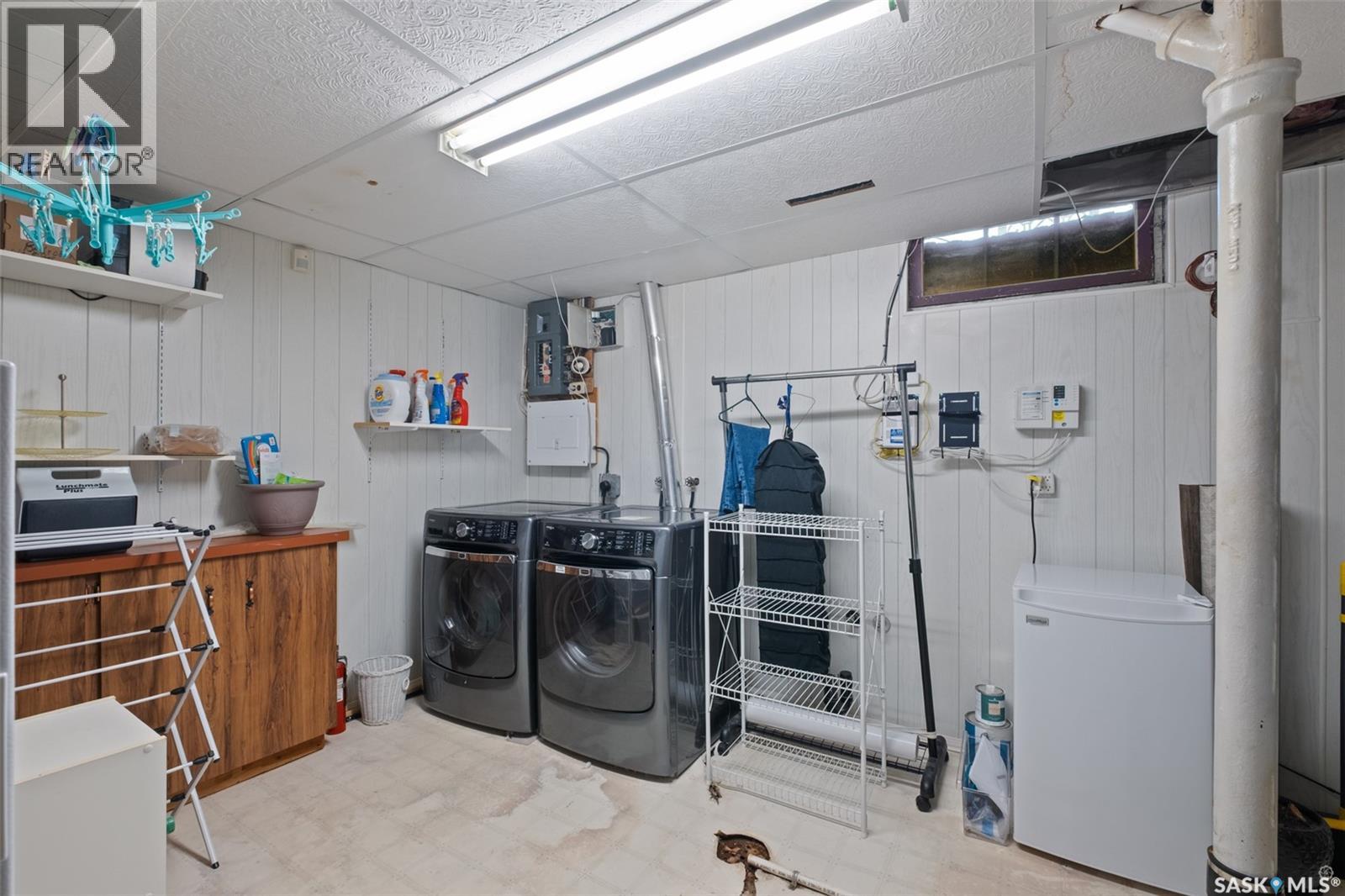 Photo 23 of 440 26th Street E, Prince Albert SK