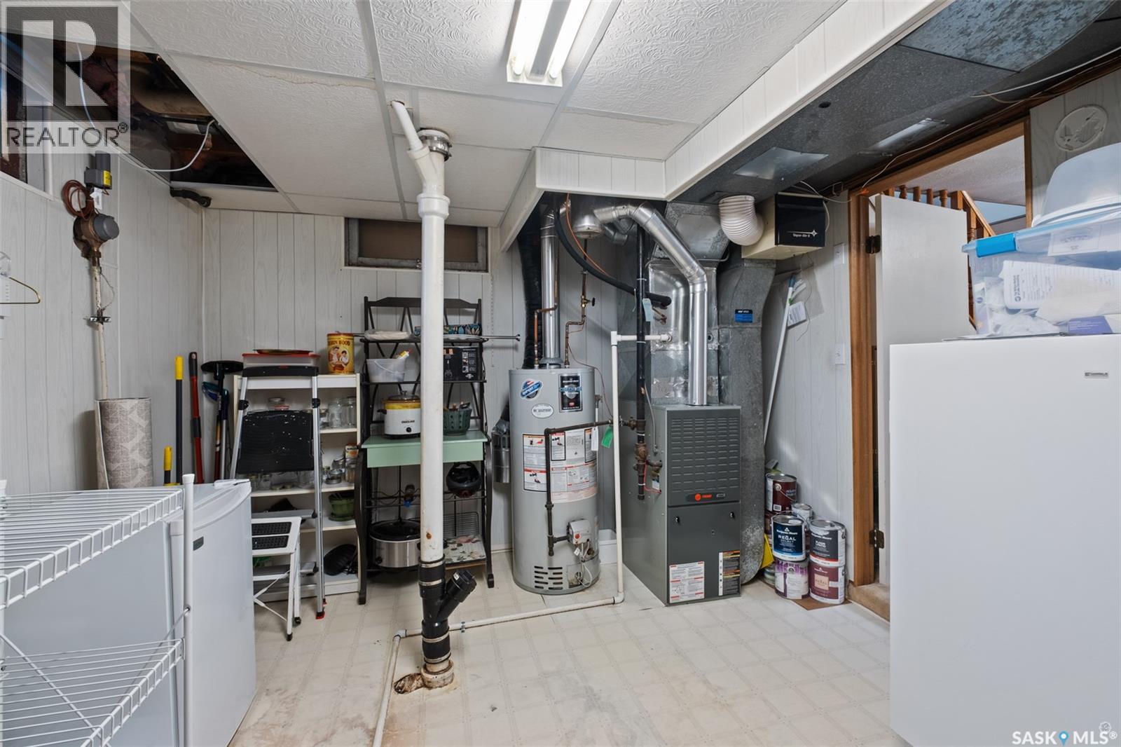 Photo 24 of 440 26th Street E, Prince Albert SK