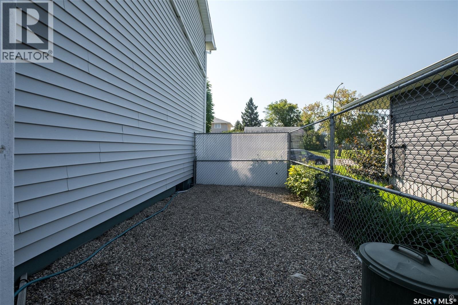 Photo 33 of 440 26th Street E, Prince Albert SK