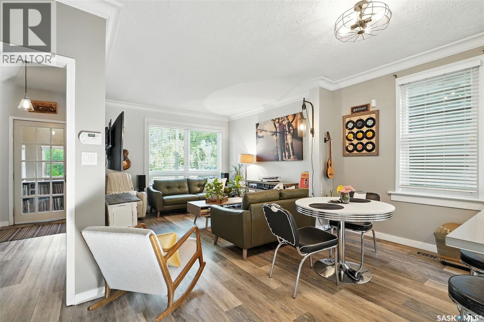 Photo 13 of 713 H Avenue S, Saskatoon SK