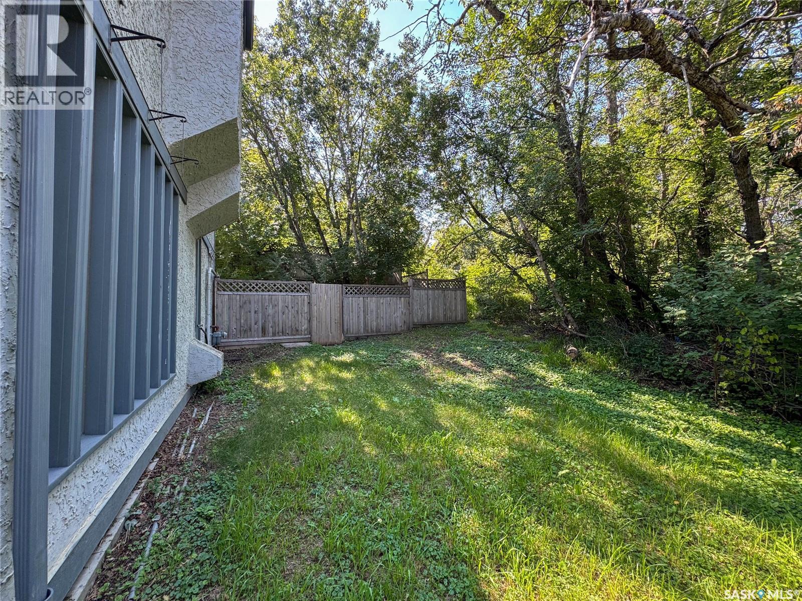 Photo 19 of 407 18th Street W, Prince Albert SK